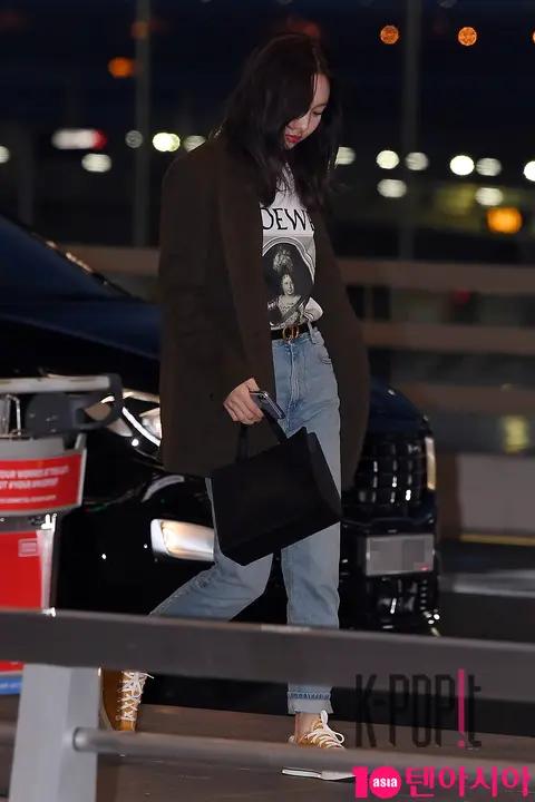 TWICE, Nayeon (TWICE) — Airport