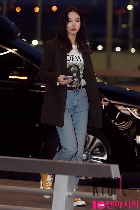 TWICE, Nayeon (TWICE) — Airport