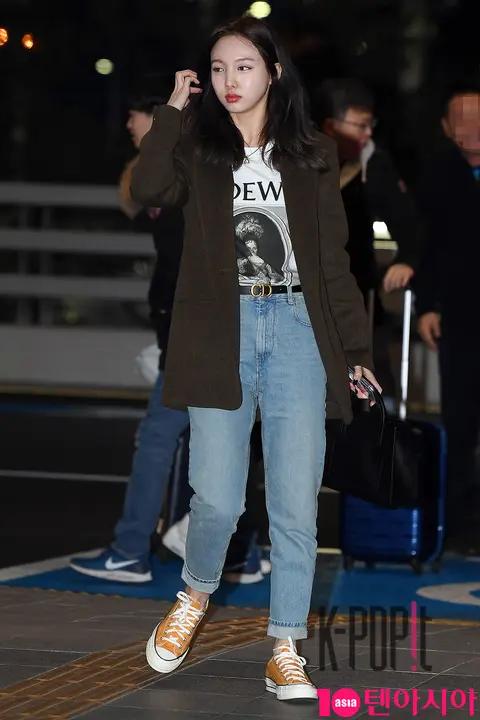 TWICE, Nayeon (TWICE) — Airport
