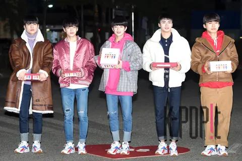 DKZ — Music Bank Arrival