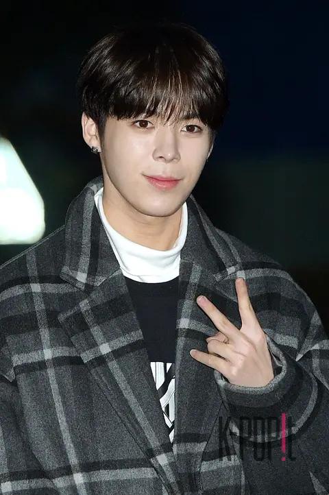 VERIVERY, Yeon-ho — Music Bank Arrival