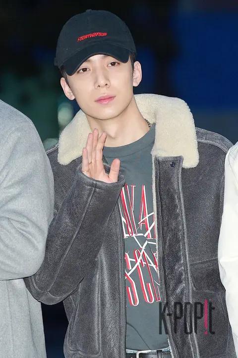 SF9, Hwi-young — Music Bank Arrival