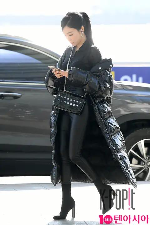Tiffany Young — Airport