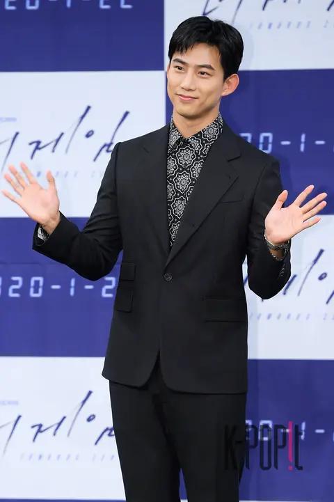 Baek Yoon-ho (UNIQ) — The Game Towards Midnight Production Briefing