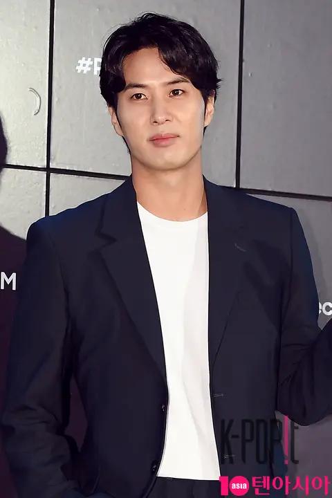 Kim Ji-seok — Samsung Grande Launch