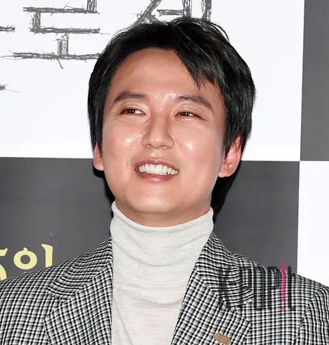 Closet Press Screening — 2020-01-29
