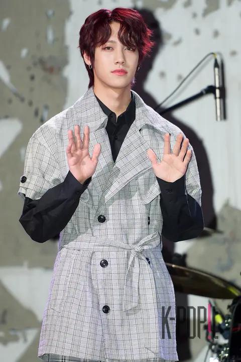 IZ, Hyun-jun — AIZE Showcase — 2020-01-31