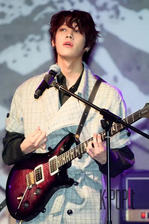 IZ, Hyun-jun — AIZE Showcase — 2020-01-31