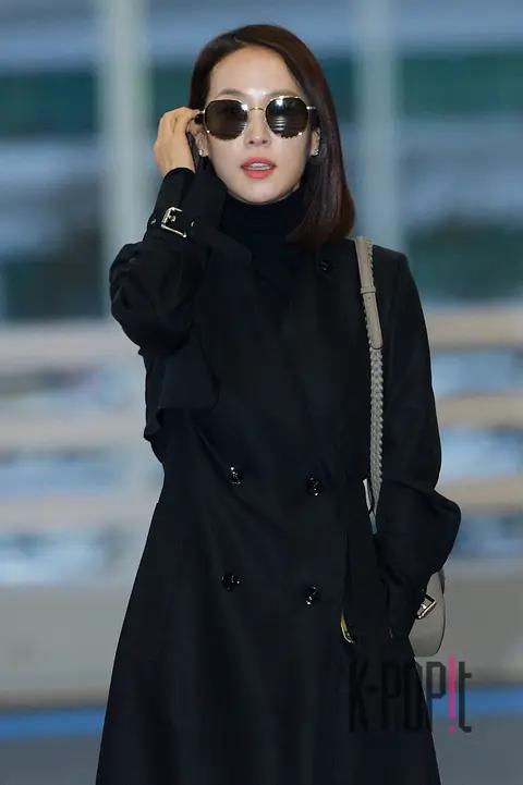 Jo Yeo-jeong — Airport