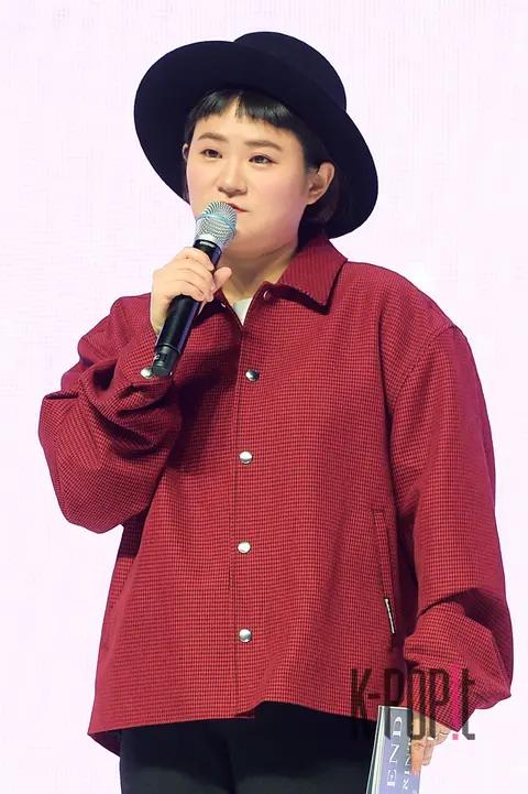 Kim Shin-young — GFRIEND Showcase