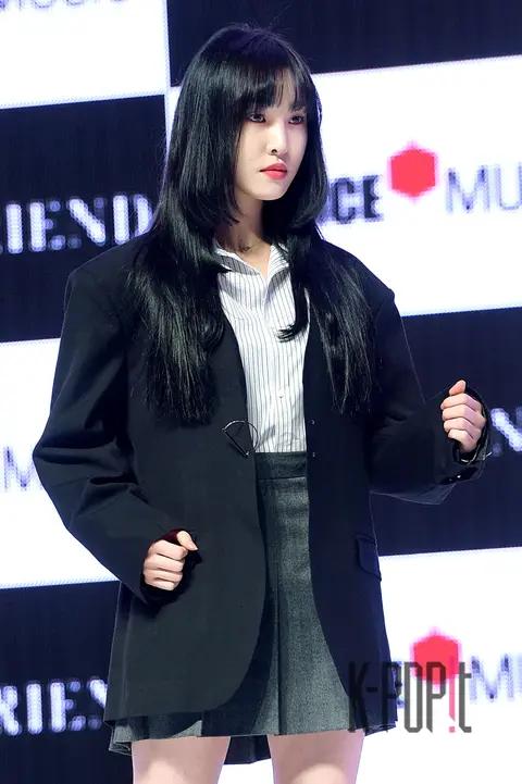 GFRIEND, Yuju 1 — GFRIEND Showcase