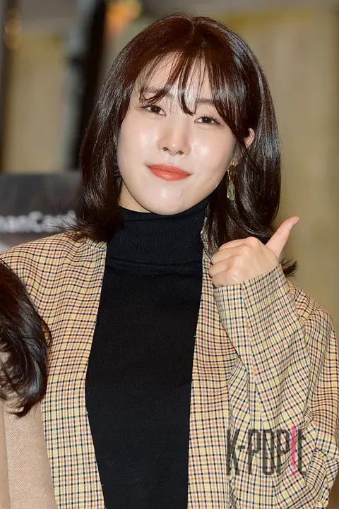 gugudan, Hyebin — Eyes of Dawn VIP Premiere