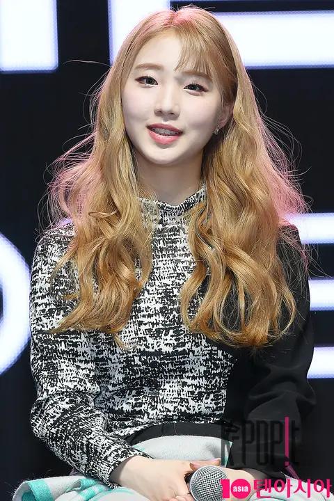 LOONA, Yeojin 2 — LOONA Showcase