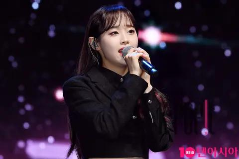 LOONA, Chuu 3 — LOONA Showcase