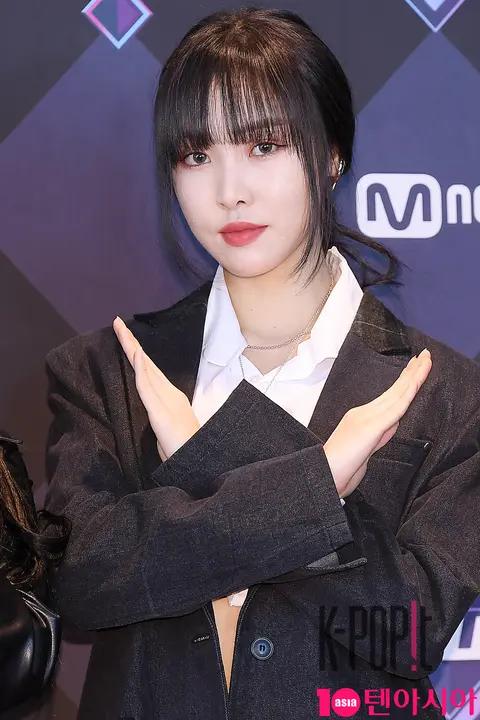 GFRIEND, Yuju 1 — M Countdown