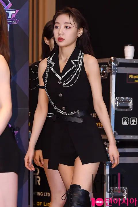LOONA, EVE — M Countdown