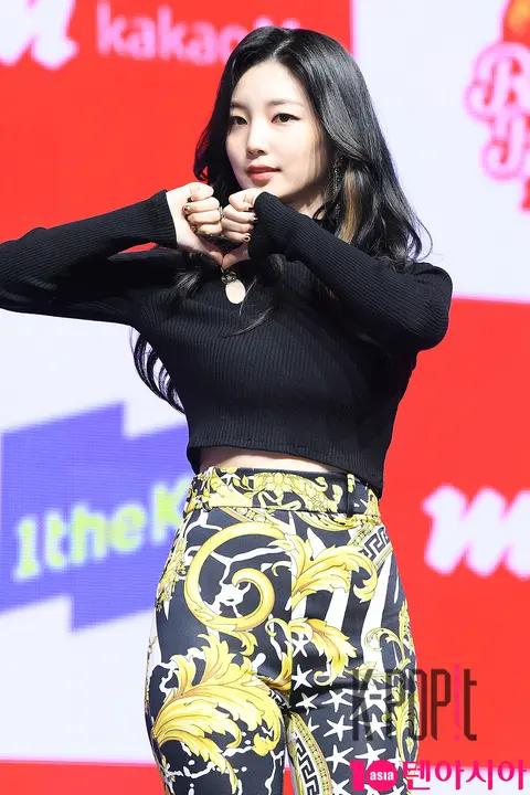 Rocket Punch, Yeon-hee — Rocket Punch Showcase