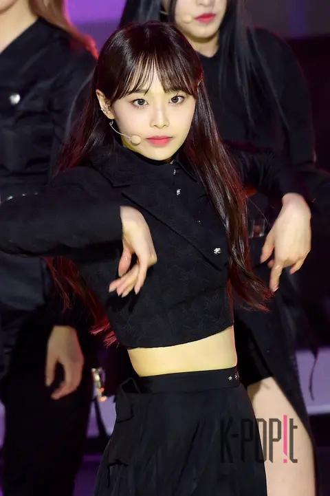 LOONA, Chuu — The Show