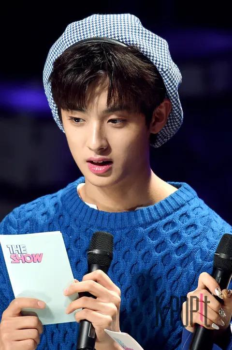 Kim Min-gyu — The Show