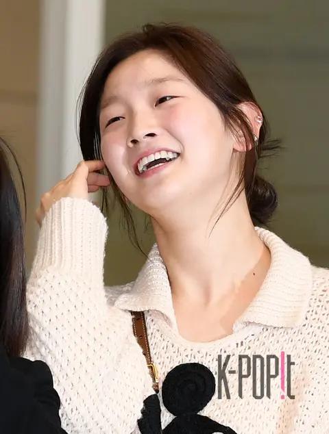 Park So-dam — Airport
