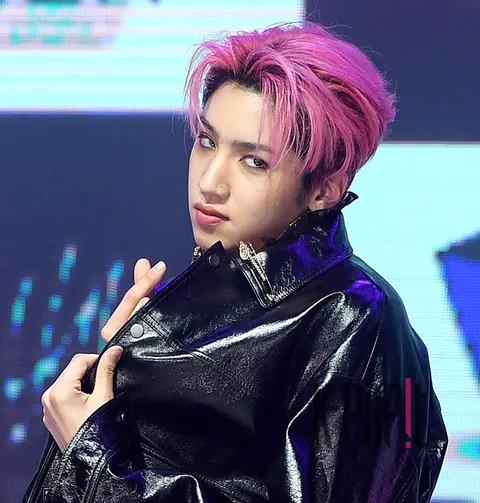 PENTAGON, Woo-seok — PENTAGON Showcase