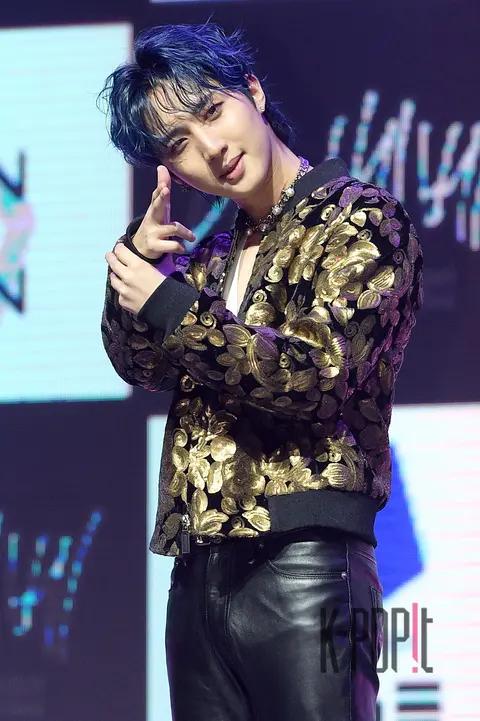 PENTAGON, Hui — PENTAGON Showcase