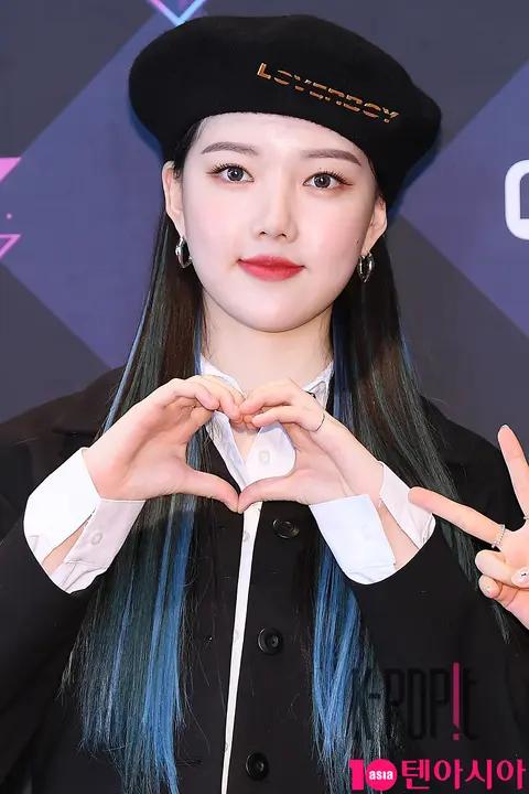 EVERGLOW, Yerin — M Countdown