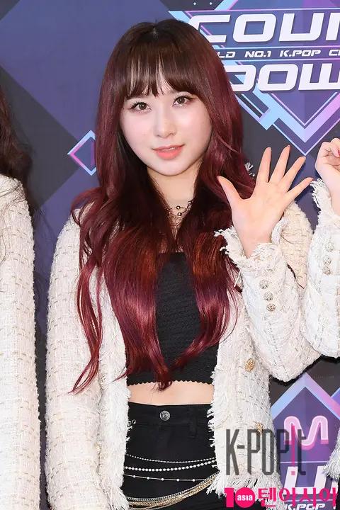 Rocket Punch, Yuri — M Countdown — 2020-02-13