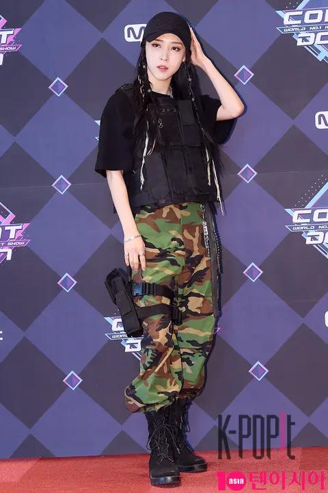 MAMAMOO, Moonbyul — M Countdown