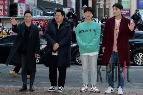 Im Chul-soo, Ko Gyu-pil, Kwon Dong-ho, Hong Woo-jin — Crash Landing on You Wrap Party