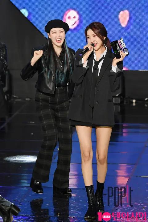 GFRIEND, Yerin, Sowon — The Show