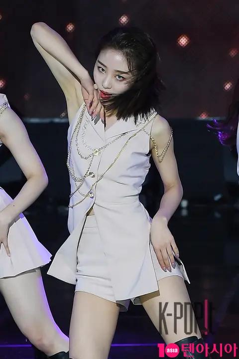 LOONA, EVE — The Show