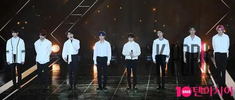 PENTAGON — The Show