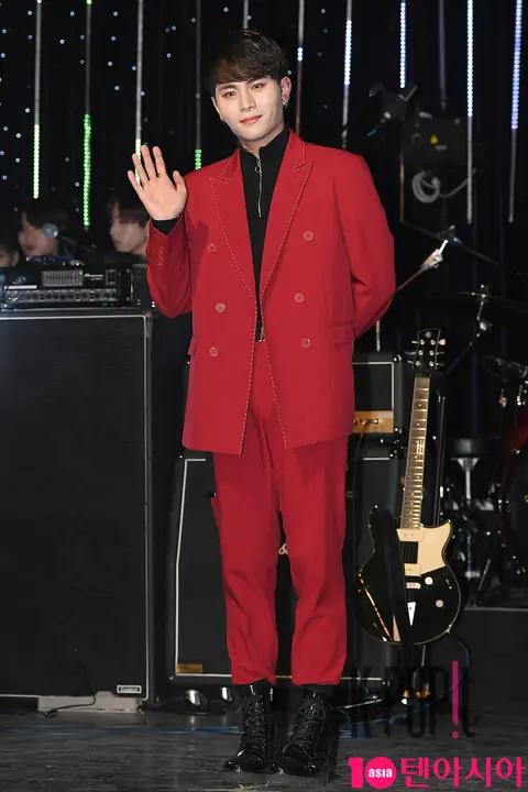 Decoy, Jung Min — Decoy Showcase