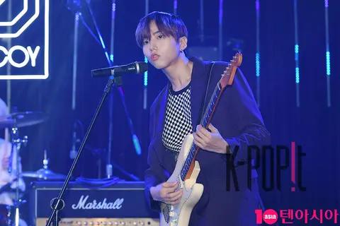 Decoy, Hyuk-jin — Decoy Showcase