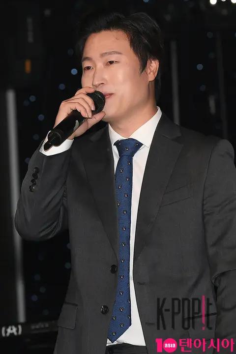Cho Moon-geun — Decoy Showcase