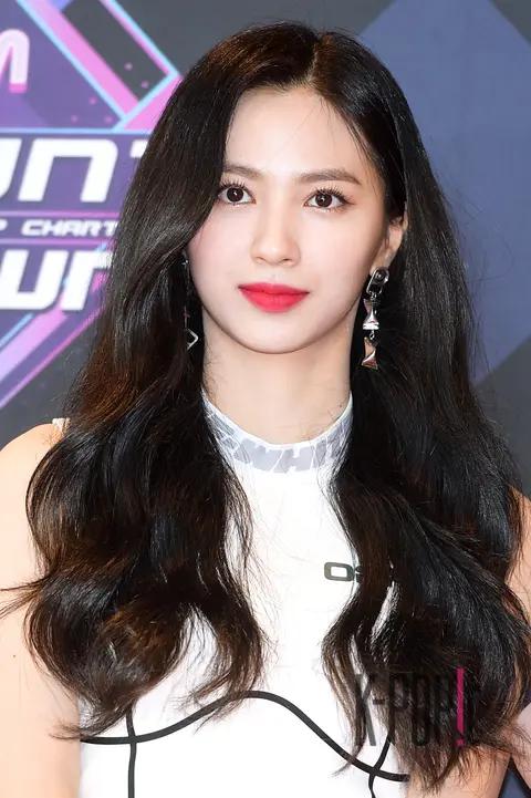 Cherry Bullet, Jiwon — M Countdown Rehearsal