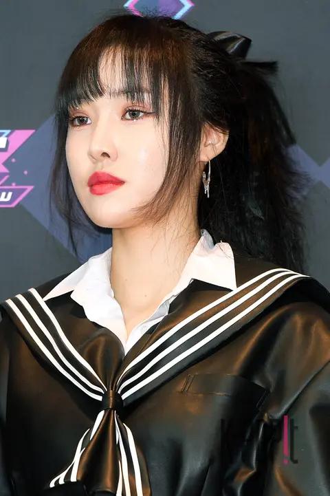GFRIEND, Yuju — M Countdown Rehearsal