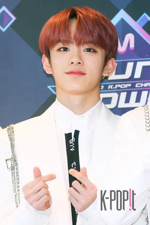 Veribell, Kang Min — M Countdown Rehearsal