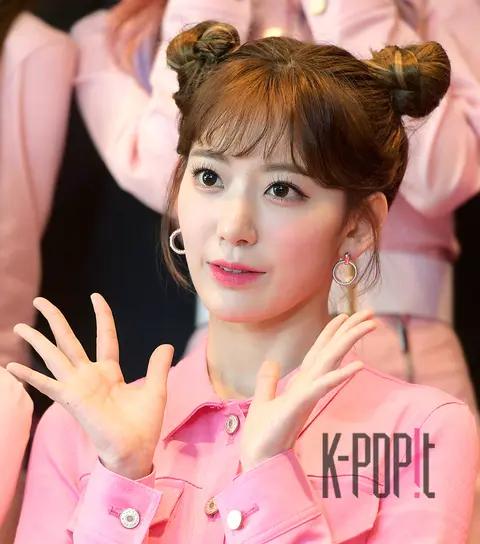 IZ*ONE, Miyawaki Sakura — M Countdown Rehearsal