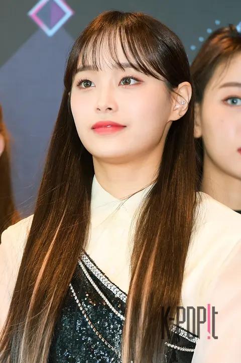 LOONA, Chuu — M Countdown Rehearsal