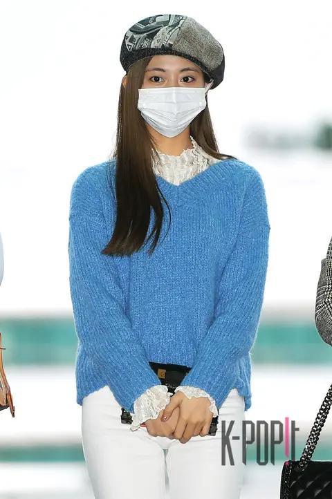 Seo Ye-jin (Reporter) — Airport, TWICE, Tzuyu