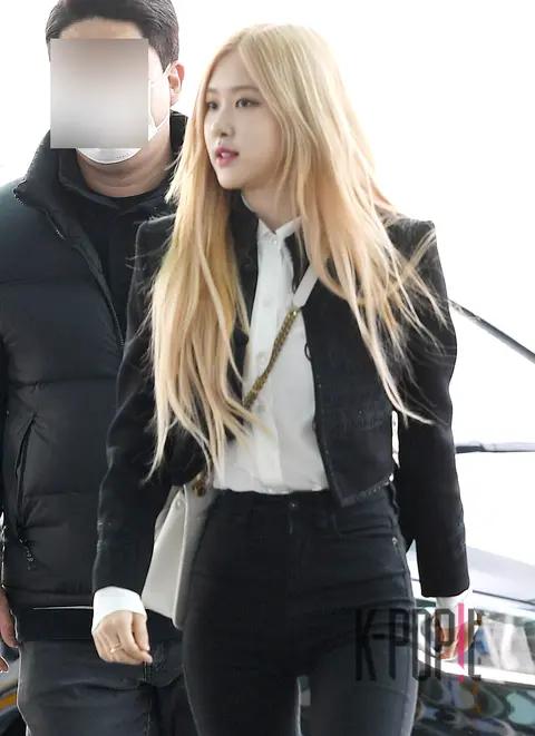 BLACKPINK, ROSÉ — Airport