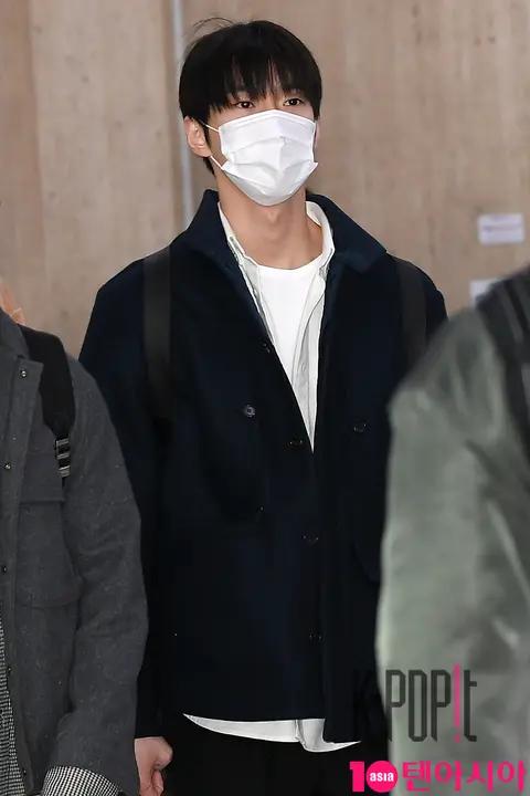 NCY127, Do-young — Airport