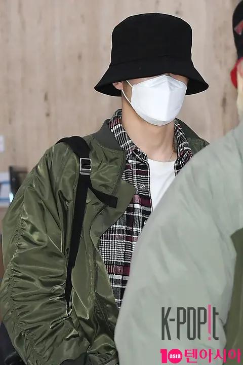 NCY127, Jaehyun (NCT) — Airport