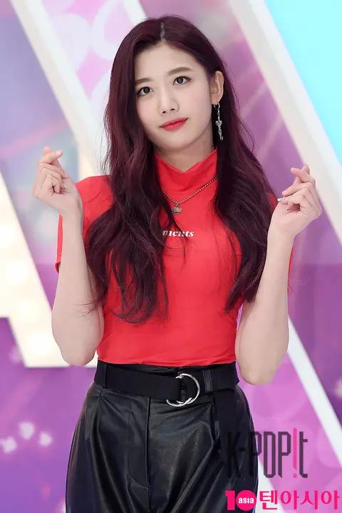 Cherry Bullet, Yuju — The Fact Inta