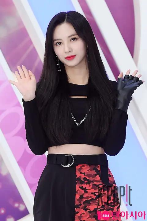 Cherry Bullet, Ji-won — The Fact Inta