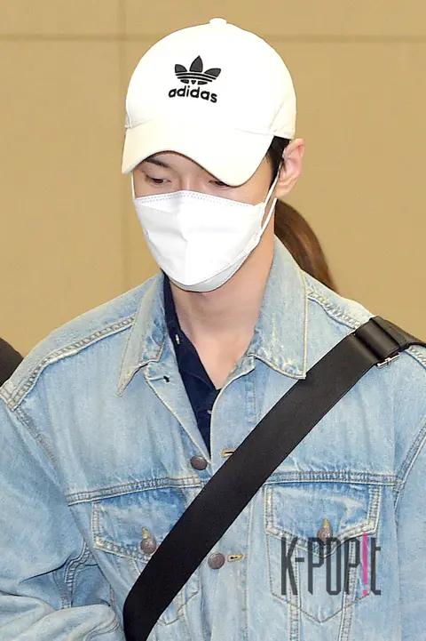 NCT 127, Do-young 1 — Airport