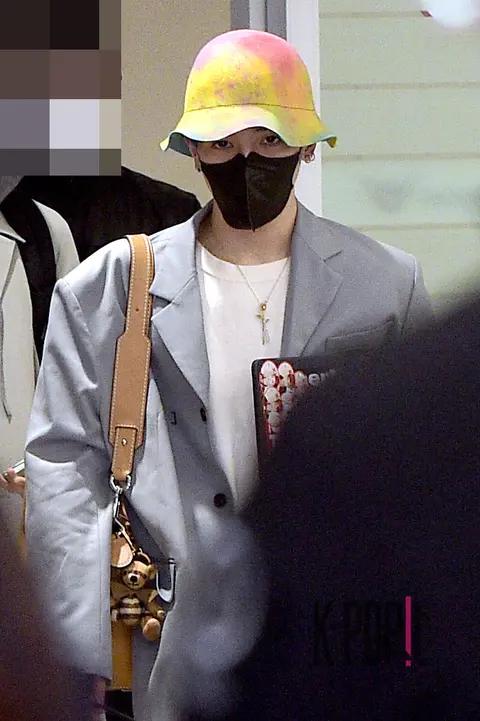 NCT 127, Tae-yong — Airport