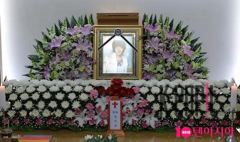 Moon Ji-yun — Moon Ji-yoon Funeral